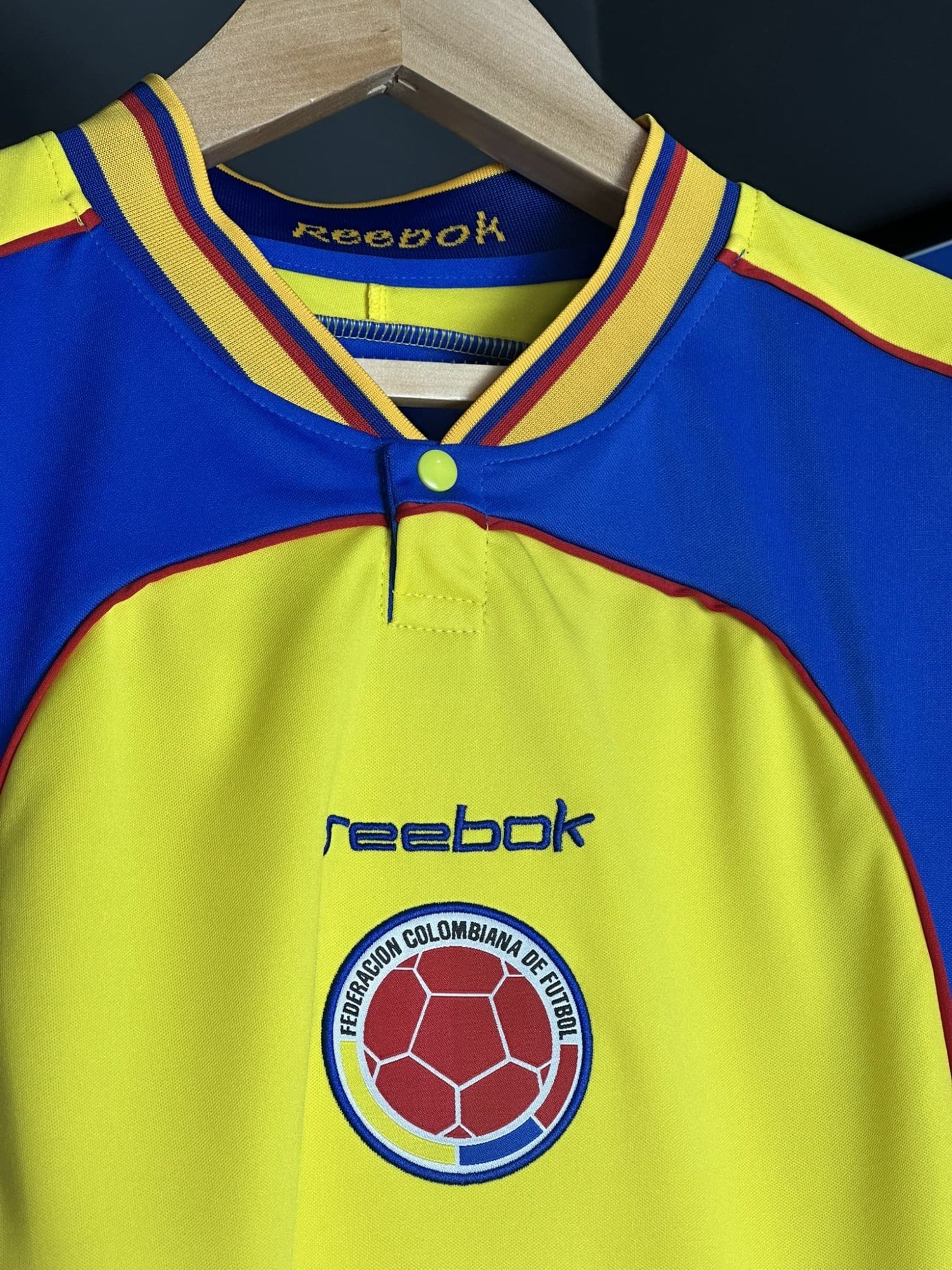 Colombia Retro 2001