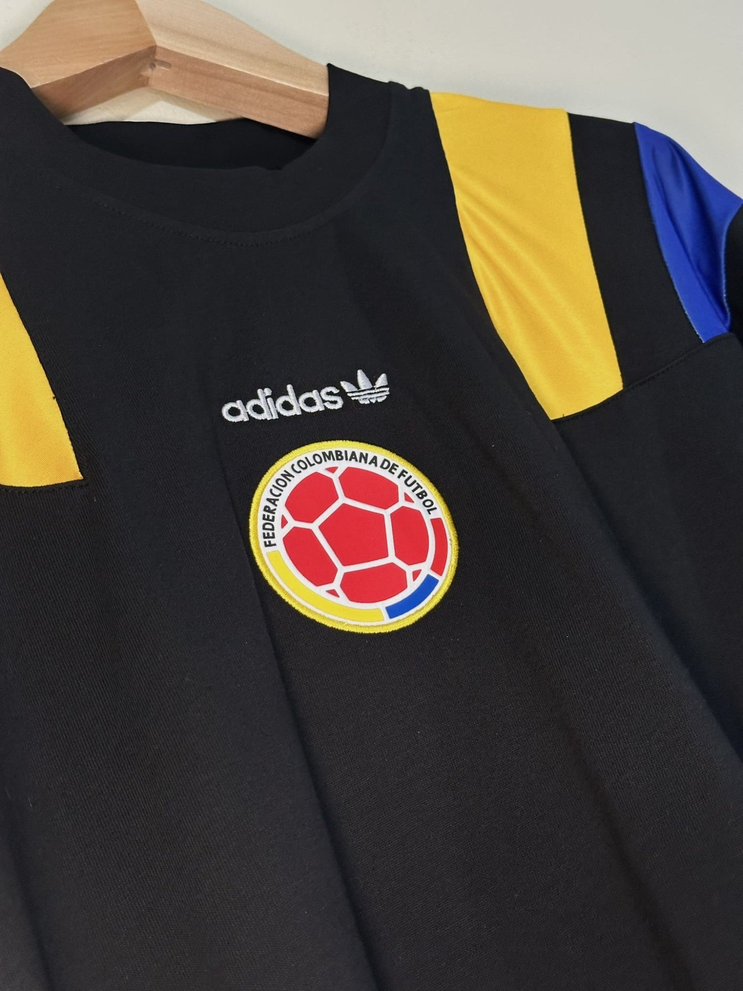 Colombia EQT Negra