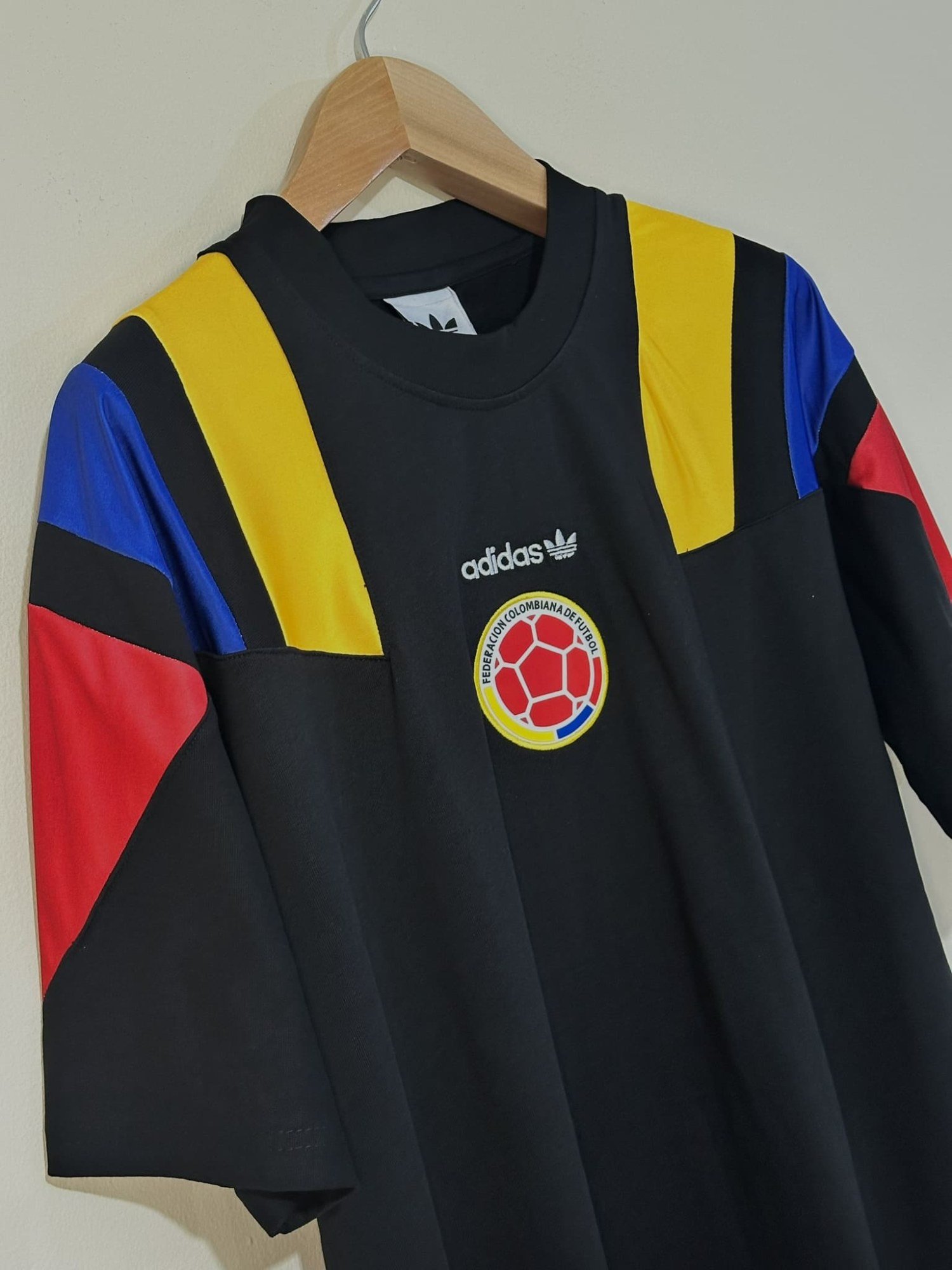 Colombia EQT Negra